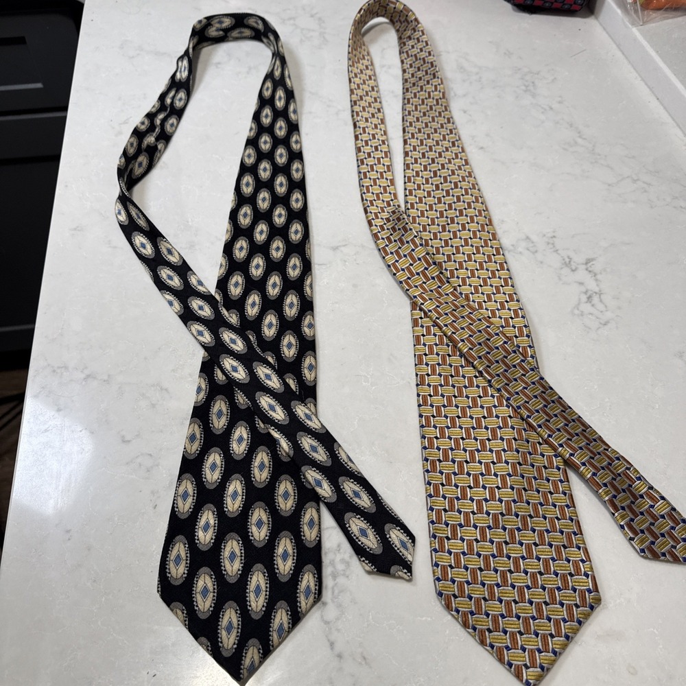 JOS A BANK  Lot Of 2 Mens 100% SILK NECK TIE 58"X4.75 - Picture 3 of 7